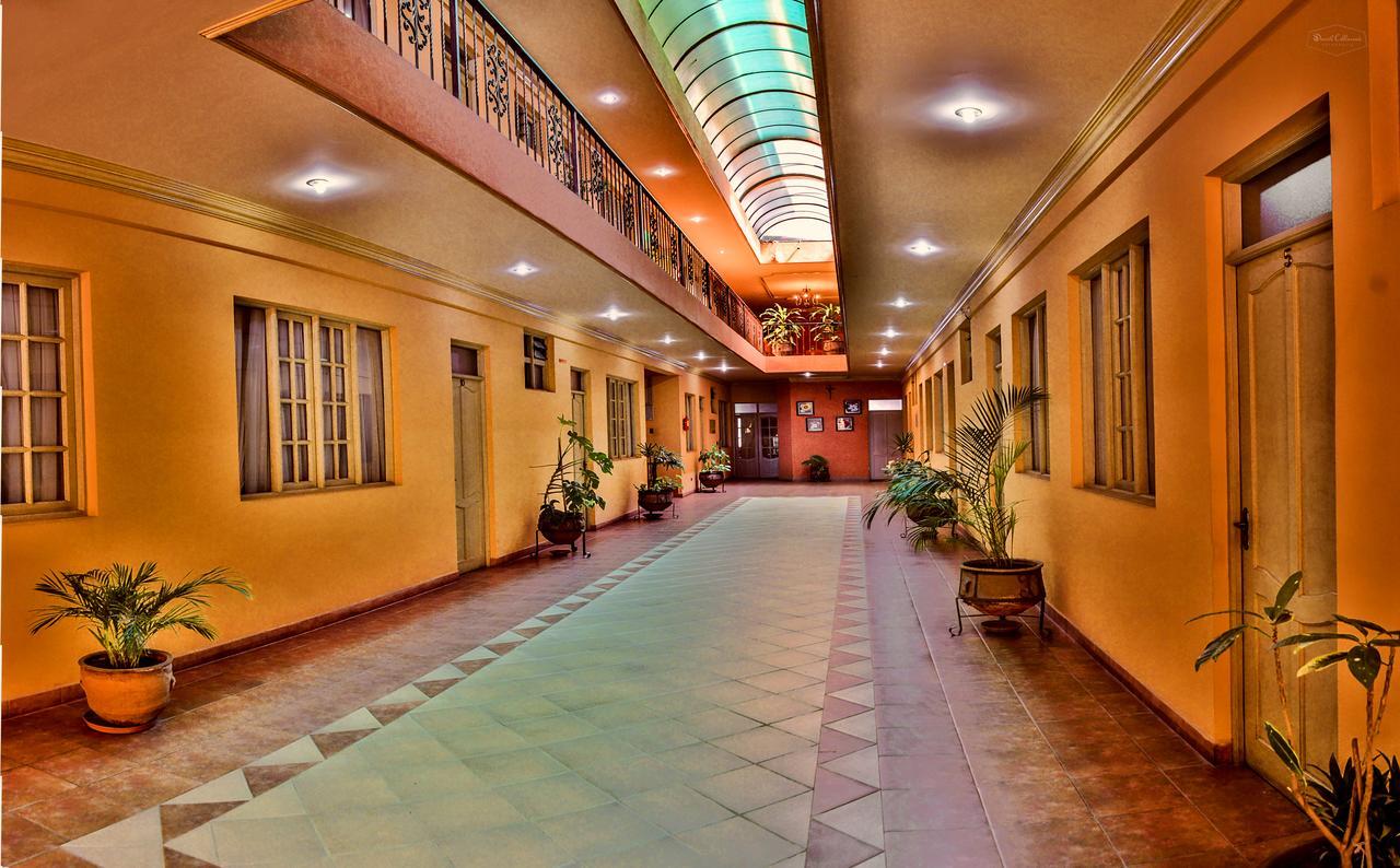 Hotel Monserrat Cochabamba Eksteriør billede