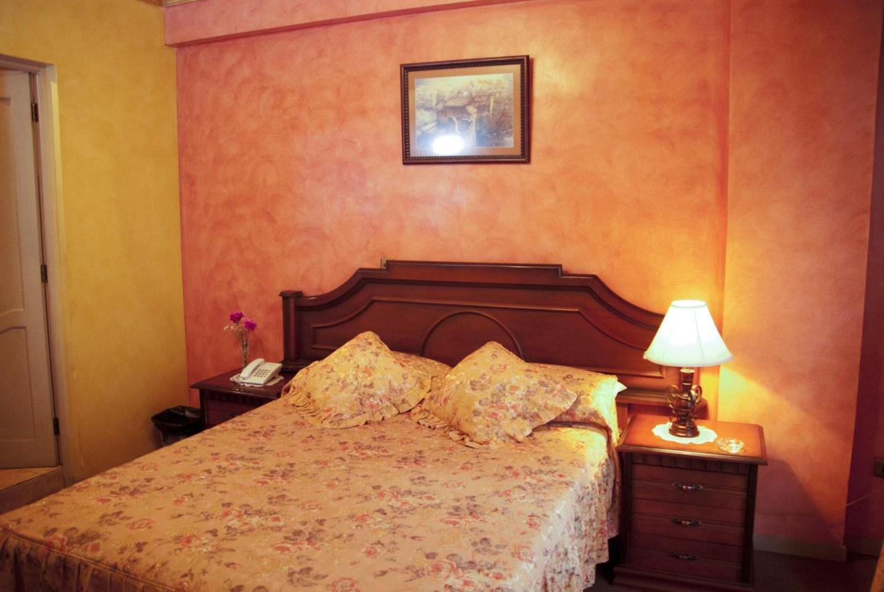 Hotel Monserrat Cochabamba Eksteriør billede